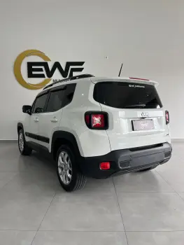 Renegade Longitude 1.8 4x2 Flex 16V Aut.