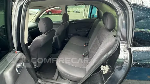 ASTRA 1.8 MPFI Sedan Comfort 8V