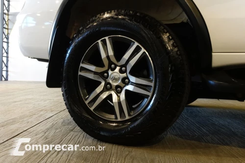 Hilux SW4 2.7 16V 4P FLEX SRV 7 LUGARES AUTOMÁTICO