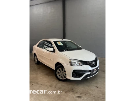 ETIOS 1.5 X PLUS SEDAN 16V FLEX 4P AUTOMÁTICO