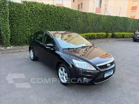 FORD FOCUS 2.0 16V 4 portas