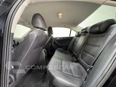 JETTA 2.0 TSI HIGHLINE 211CV GASOLINA 4P TIPTRONIC