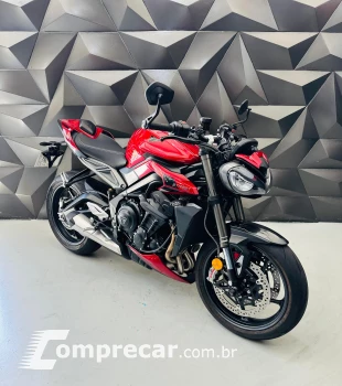 Triumph street triple rs
