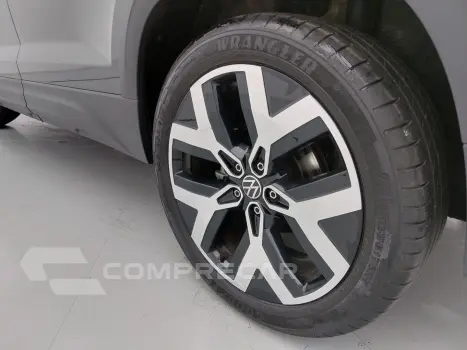 TAOS 1.4 250 TSI TOTAL FLEX HIGHLINE AUTOMÁTICO