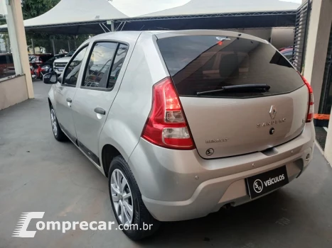 SANDERO