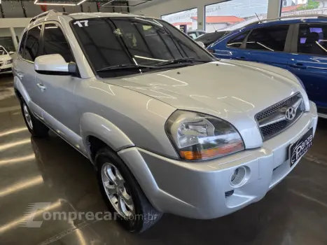 Hyundai TUCSON 2.0 MPFI GLS 4X2 16V 143cv 2WD 4 portas