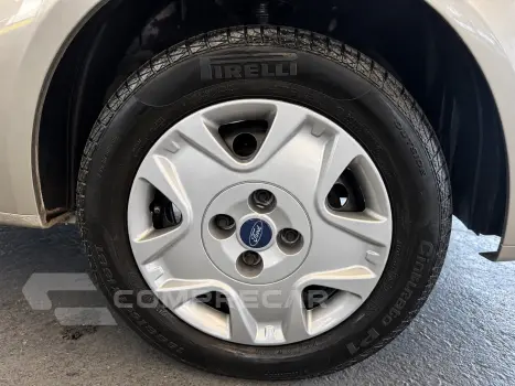 FIESTA 1.6 Rocam Sedan 8V