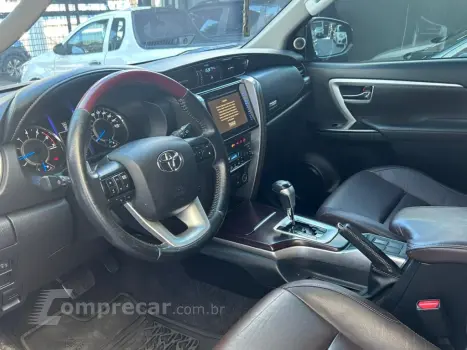 HILUX SW4 2.7 SRV 7 LUGARES 4X2 16V FLEX 4P AUTOMÁTICO