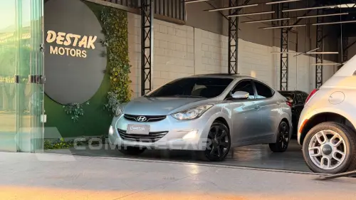Hyundai Elantra GLS 2.0 16V Flex Aut. 4 portas