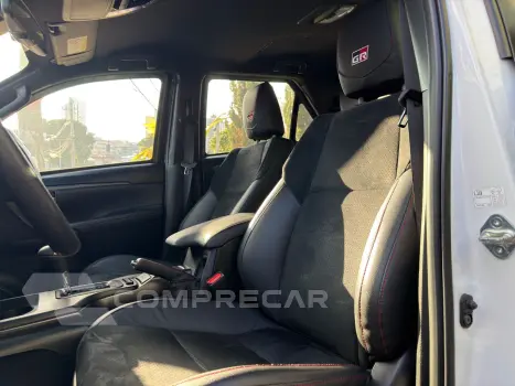 Hilux Sw4 2.8 D-4D Turbo Diesel Gr-S 7L 4X4 Automático
