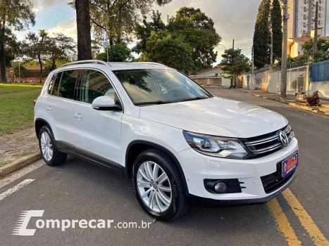 Volkswagen TIGUAN 2.0 TSI 16V Turbo 4 portas