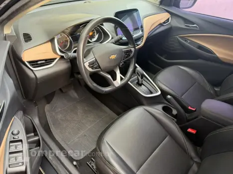 ONIX HATCH PREM. 1.0 12V TB Flex 5p Aut.