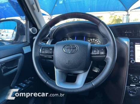 HILUX SW4 2.8 D-4d Turbo SRX 7L 4X4