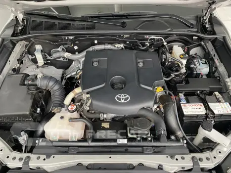 Hilux SW4 SRX Plat. 4x4 2.8 TB Die. Aut.