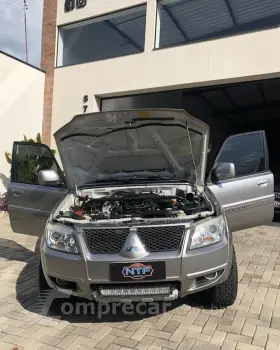 Pajero TR4 2.0/ 2.0 Flex 16V 4x4 Aut.