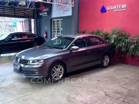 Volkswagen Jetta JETTA Highline 2.0 TSI 16V 4p Tiptronic 2017