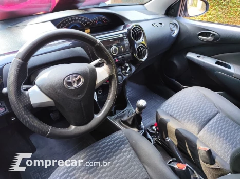 ETIOS 1.5 XS 16V FLEX 4P MANUAL