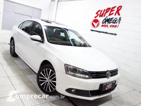 Volkswagen JETTA - 2.0 TSI HIGHLINE 200CV 4P TIPTRONIC 4 portas