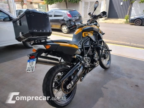 F 800