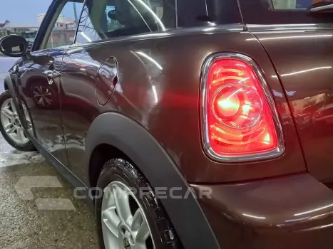 One 1.6 16V Gasolina 2P Manual