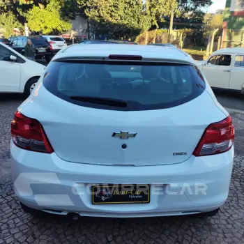 ONIX HATCH LS 1.0 8V FlexPower 5p Mec.