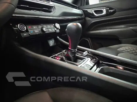 COMPASS 2.0 HURRICANE 4 TURBO GASOLINA BLACKHAWK AT9