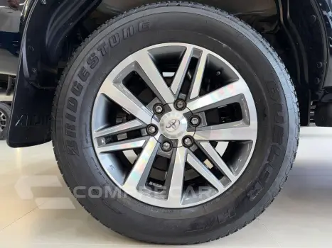 Hilux CD SRV 2.8 4x4