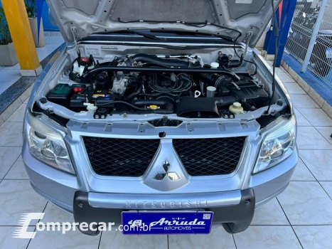 PAJERO TR4