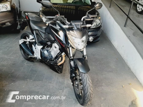 CB 300F Twister Flex