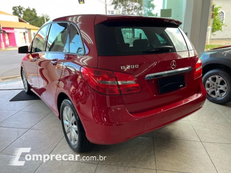 B 200 1.6 TURBO GASOLINA 4P AUTOMÁTICO