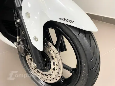 YAMAHA NMAX 160 ABS