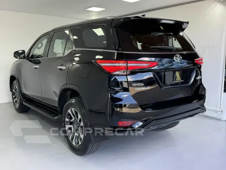 HILUX SW4 2.8 D-4d Turbo Diamond 7L 4X4