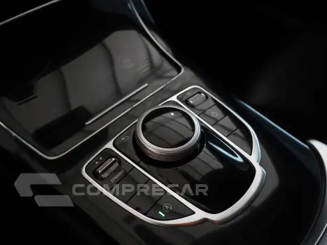 C 180 1.6 CGI AVANTGARDE 16V TURBO GASOLINA 4P AUTOMÁTICO