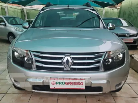 Renault DUSTER - 2.0 TECH ROAD II 4X2 16V 4P AUTOMÁTICO 4 portas