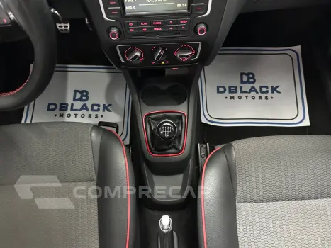 Fox Rock in Rio 1.6 Mi Total Flex 8V 5p