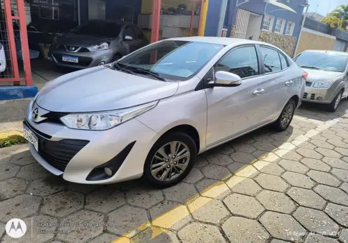 Toyota YARIS XL Sedan 1.5 Flex 16V 4p Aut. 4 portas