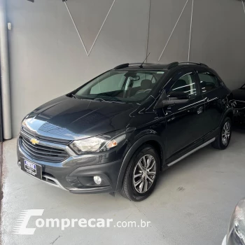 CHEVROLET ONIX HATCH ACTIV 1.4 8V Flex 5P Aut. 4 portas