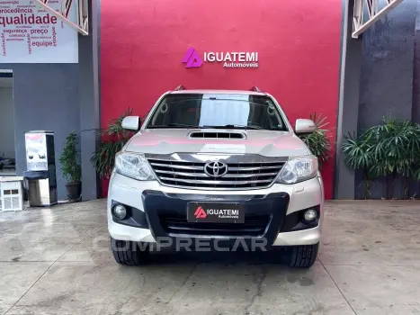 HILUX SW4 3.0 SRV 4X4 7 LUGARES 16V TURBO INTERCOOLER DIESEL