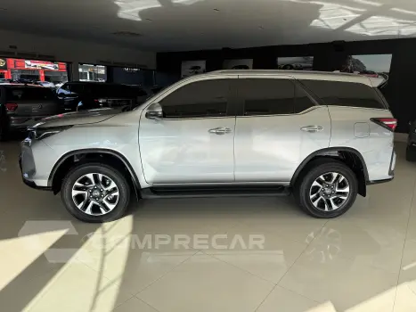 HILUX SW4 2.8 D-4d Turbo SRX Platinum 7L 4X4