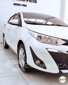 Yaris Hatch 1.3 16V 4P FLEX XL PLUS TECH MULTIDRIVE AUTOMÁTI