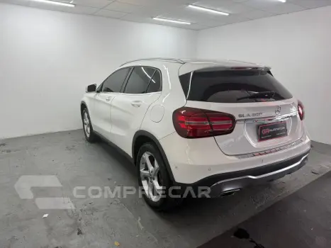 GLA 200 Advance 1.6/1.6 TB 16V Flex Aut.