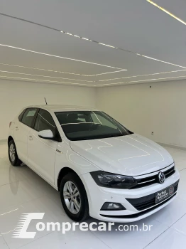 Volkswagen POLO 1.0 200 TSI Comfortline 4 portas