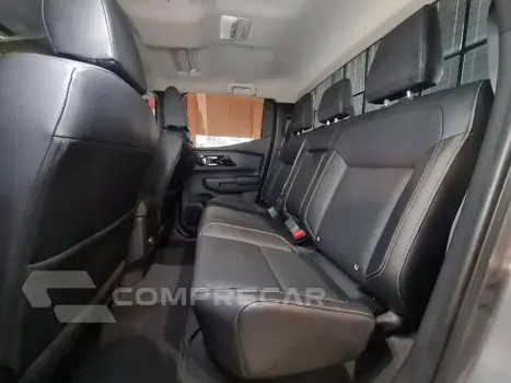 TRITON HPE-S 2.4 CD 4x4 TB DIESEL AUT.