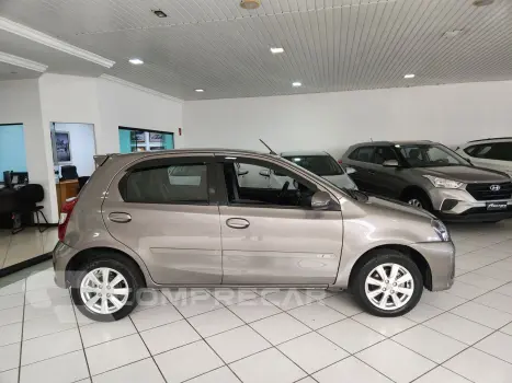 Etios Hatch 1.5 16V 4P FLEX X PLUS AUTOMÁTICO