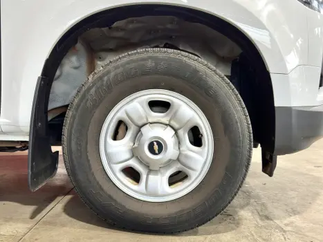 S10 2.8 16V TURBO DIESEL LS CD 4X4 MANUAL