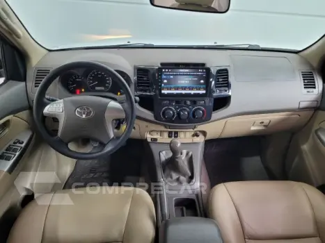 HILUX SW4 - 2.7 SR 4X2 16V 4P MANUAL