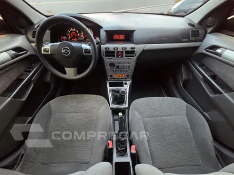 Vectra Elegan. 2.0 MPFI 8V FlexPower Mec