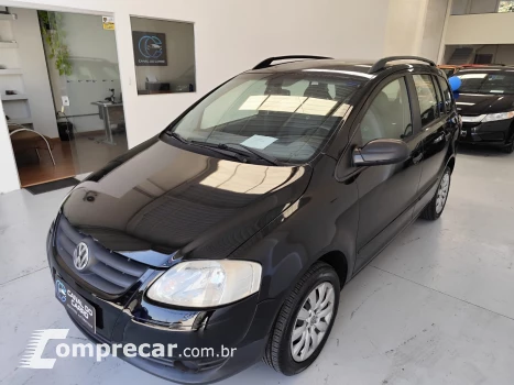Volkswagen SPACEFOX 1.6 MI 8V 4 portas