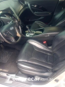 AZERA 3.3 MPFI GLS Sedan V6 24V