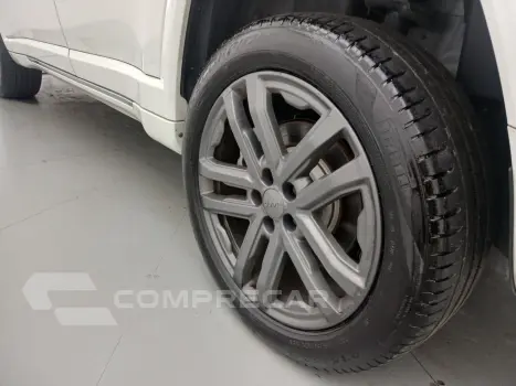 COMMANDER 2.0 HURRICANE 4 TURBO GASOLINA OVERLAND AT9